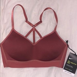 Nike Indy breathe sports bra